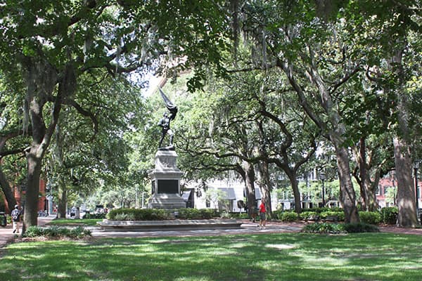 Visit Savannah's 22 Historic Squares